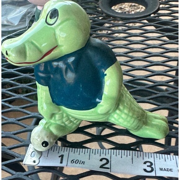 Set of 2 VINTAGE Alligator and Pink Pig Ceramic Collectible Figurines (READ) - Picture 10 of 15